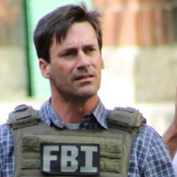Jon Hamm dons FBI bullet proof vest for The Town